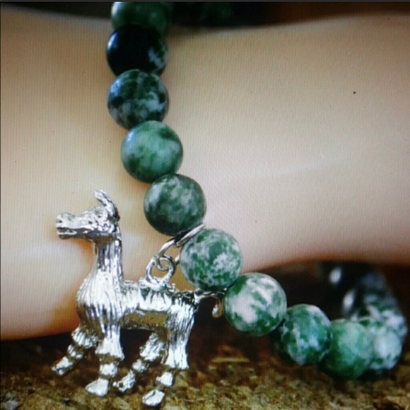 Silver Llama Alpaca Peruvian Green Agate Bracelet - Picture 3 of 3